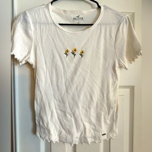 Hollister S sunflower embroidered white t-shirt